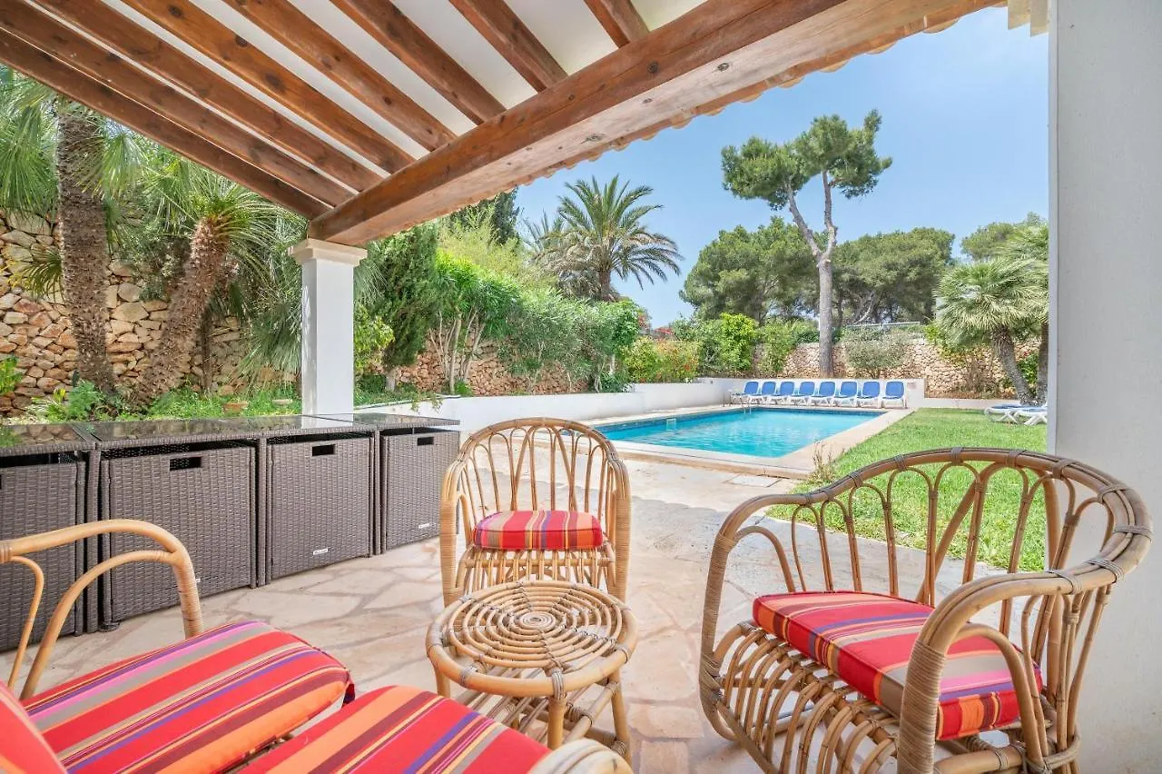 Wonderful 5 Bed Villa With Private Cala D´Or