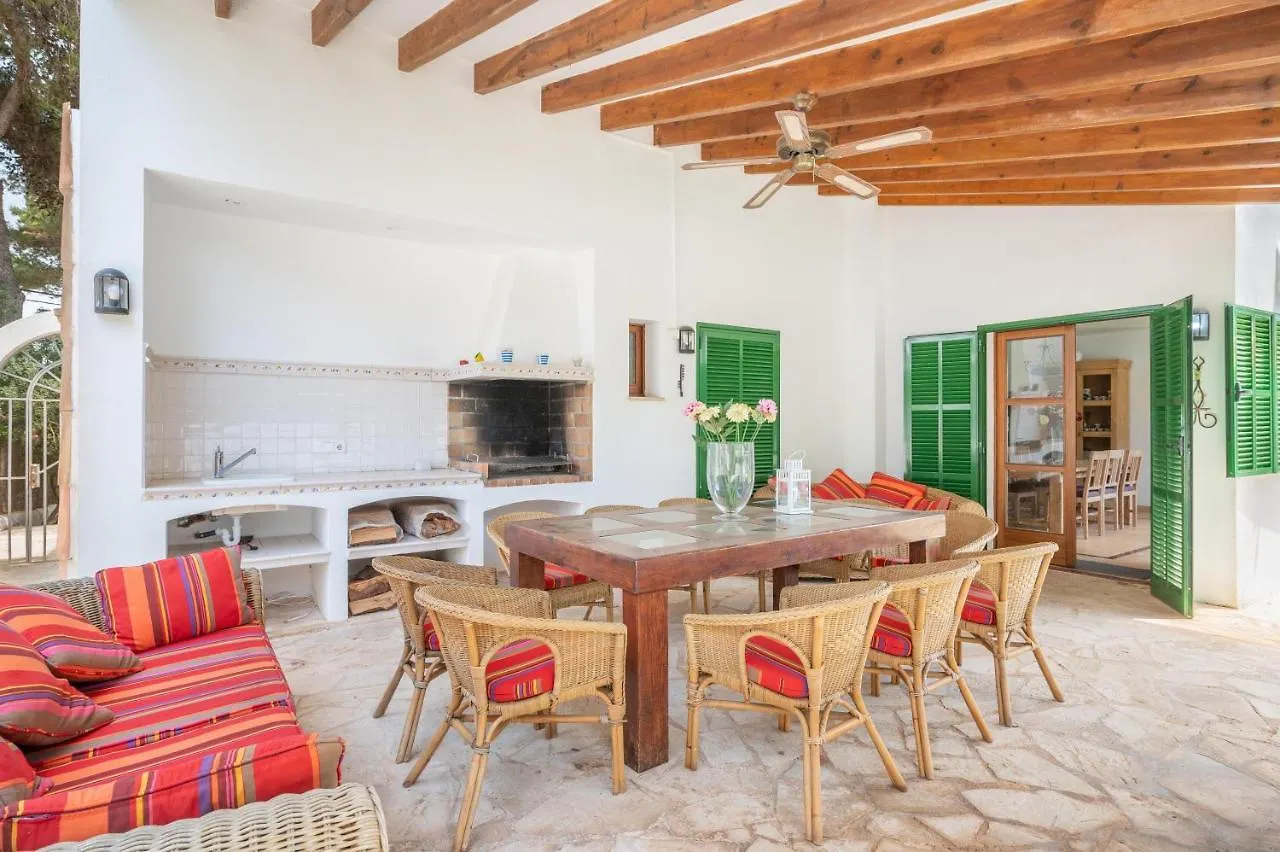 Wonderful 5 Bed Villa With Private Cala D´Or İspanya