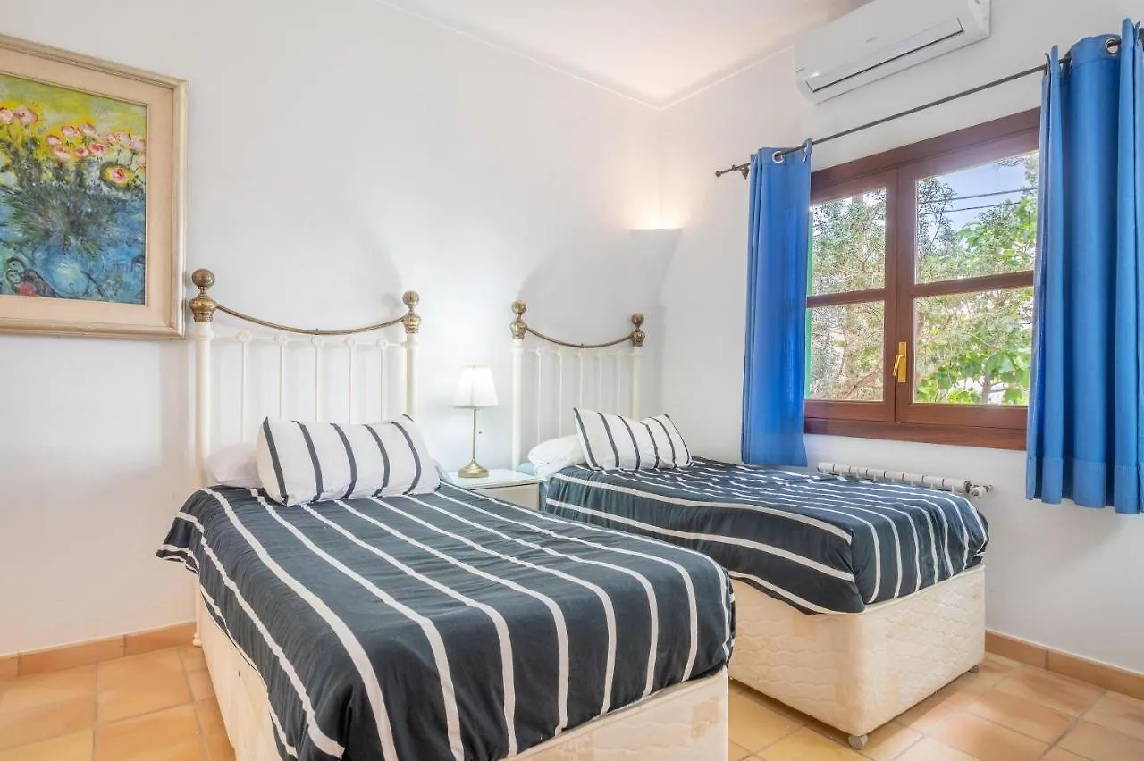Wonderful 5 Bed Villa With Private Cala D´Or İspanya