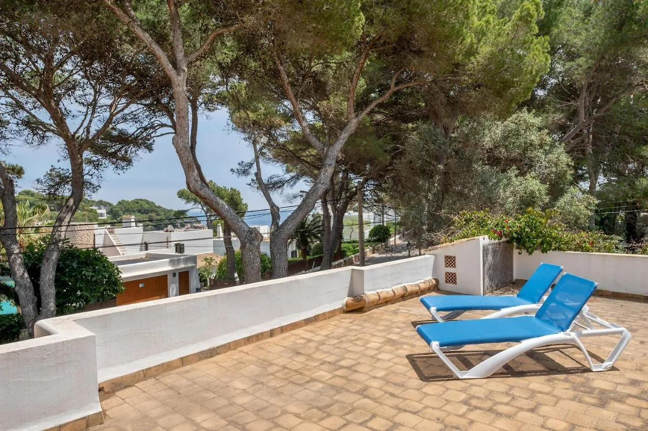 Wonderful 5 Bed Villa With Private Cala D´Or