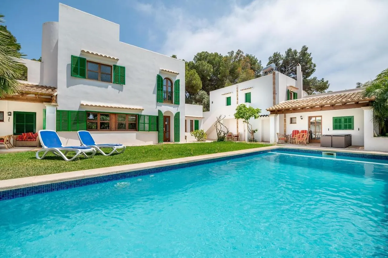 Wonderful 5 Bed Villa With Private Cala d'Or  Cala d'Or (Mallorca)